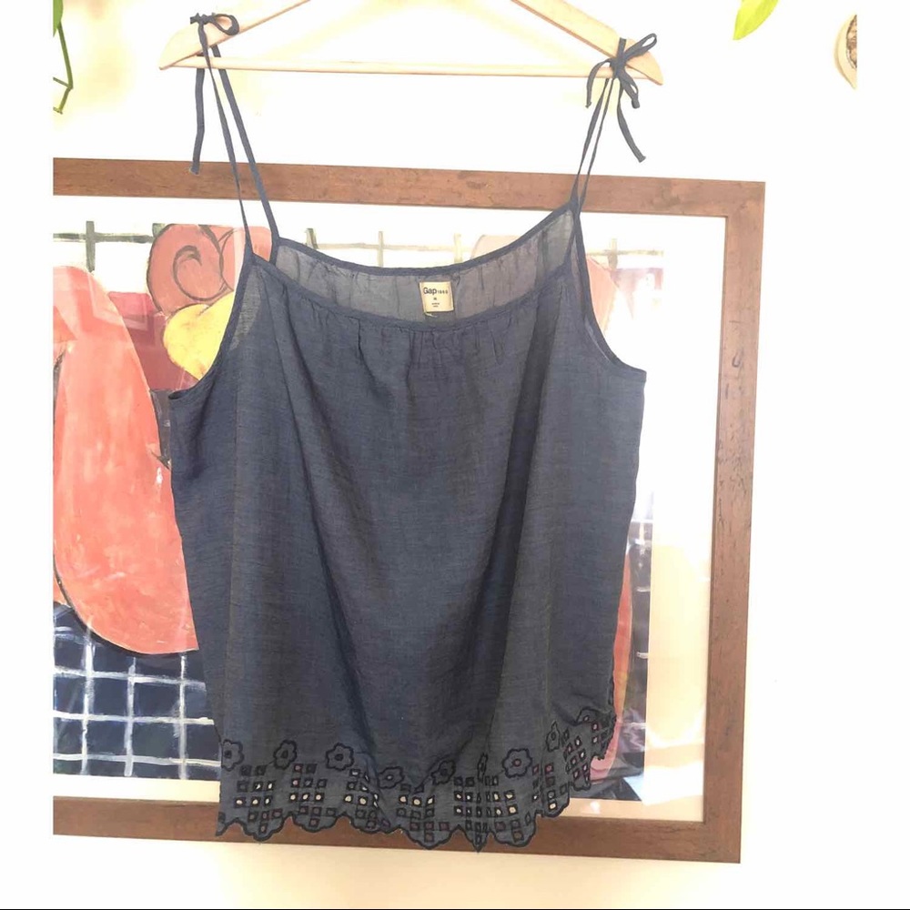 Gap chambray eyelet cropped camisole
